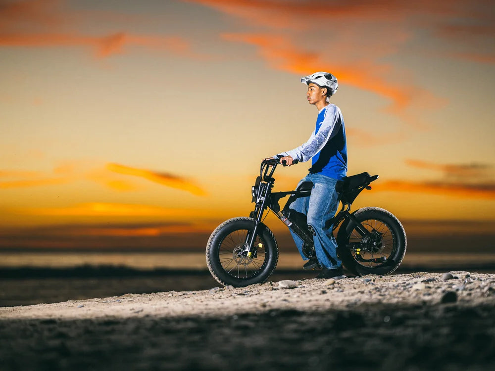 Teen E-Bike Style Ideas: Stickers, Colors, Lights, and Safe Accessories