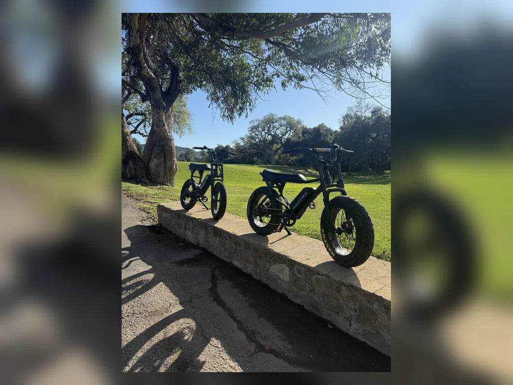 articles/macfox-x7-black-electric-bikes-stone-wall-005.webp
