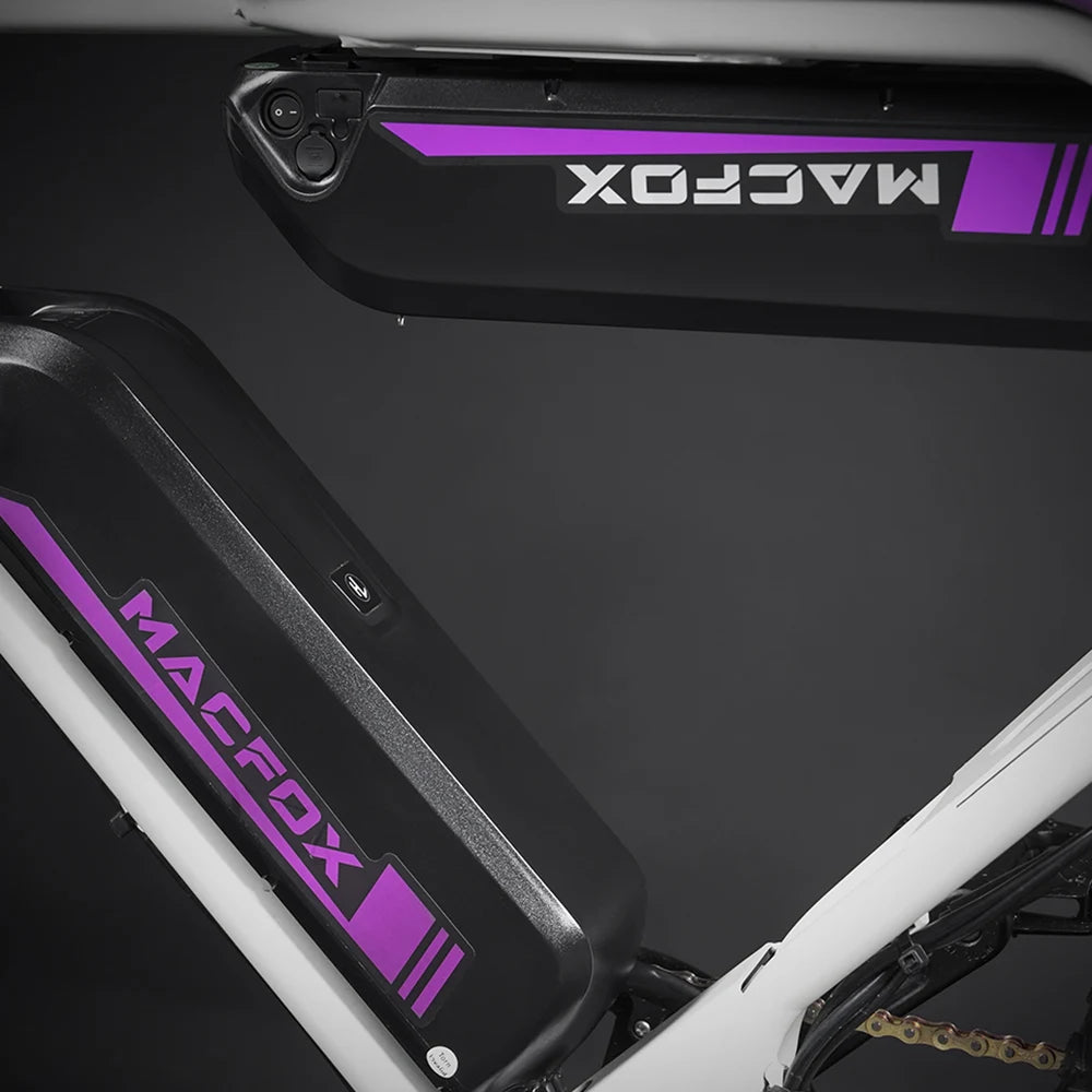 According to laboratory tests conducted by our engineers, with an average rider weight and cruising steadily in second gear on paved roads—the X1S x bs.zay can achieve up to 28 miles of range with a single battery, and up to 56 miles with dual batteries.