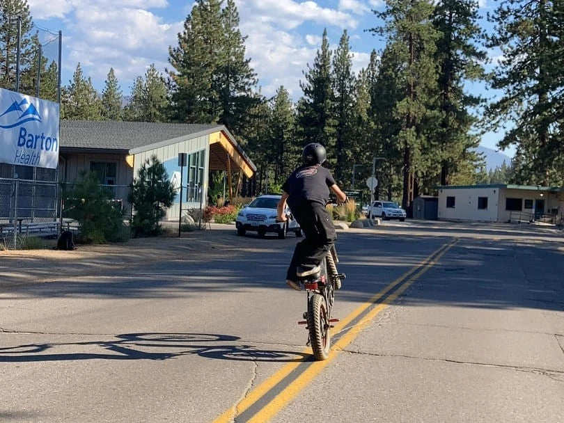 comment img is loading